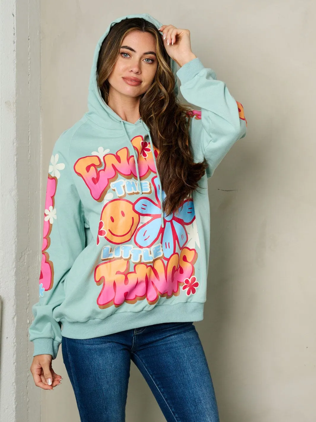 WOMEN'S LONG SLEEVE HOODED GRAPHIC SWEATER