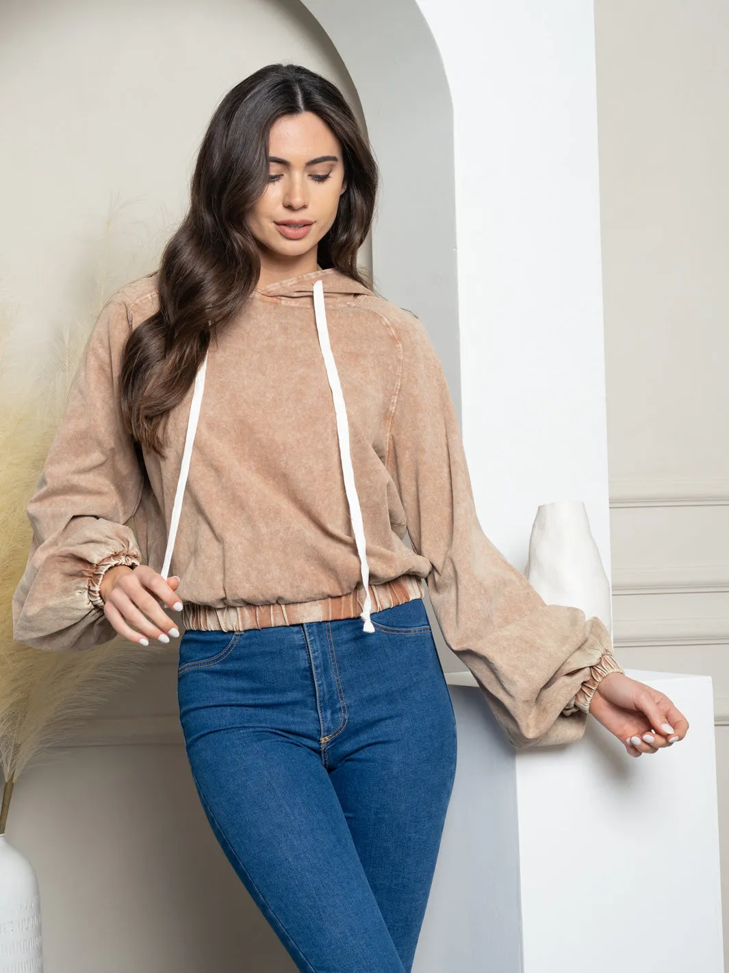 WOMEN'S LONG SLEEVE HOODED WASH SWEATER