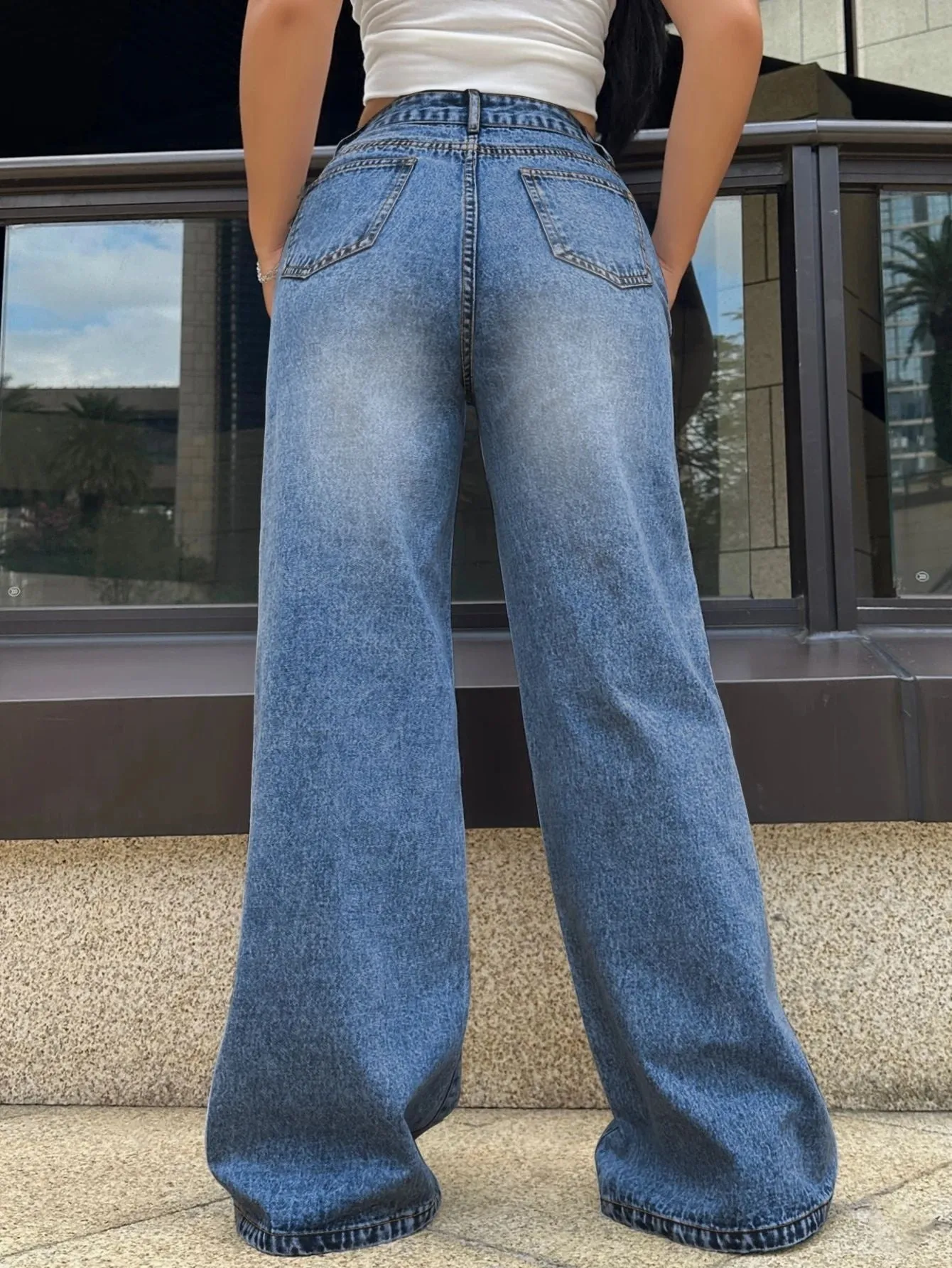 Women’s Ripped Jeans - Wide Leg Washed Blue