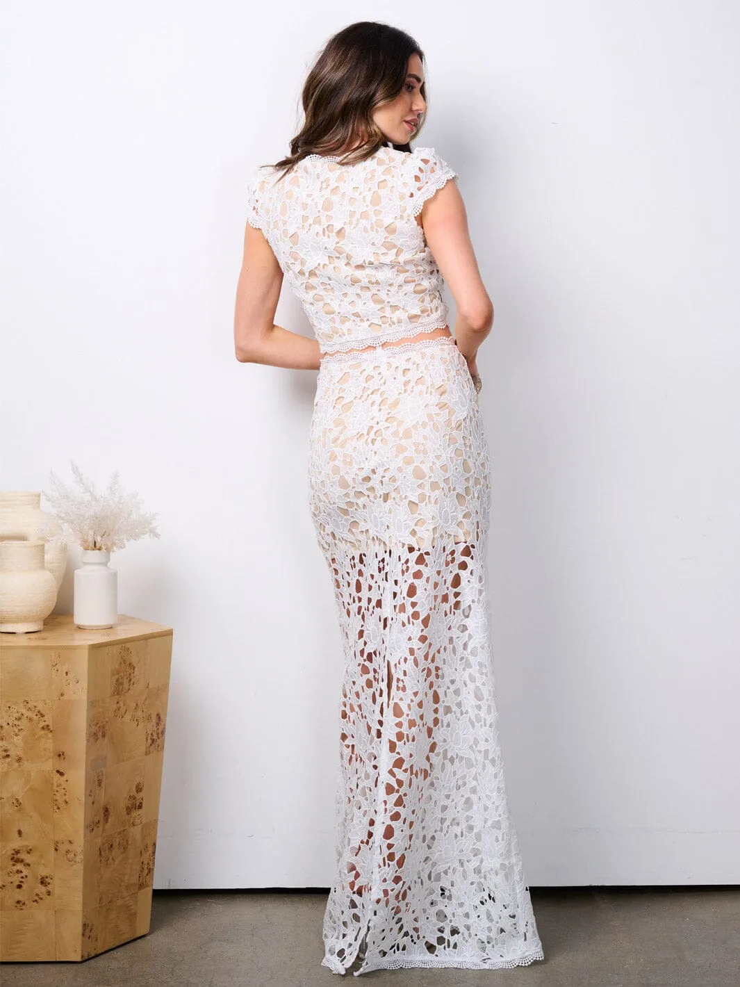 WOMEN'S SHORT SLEEVE V-NECK TOP & MAXI SKIRT CROCHET 2PC. SET