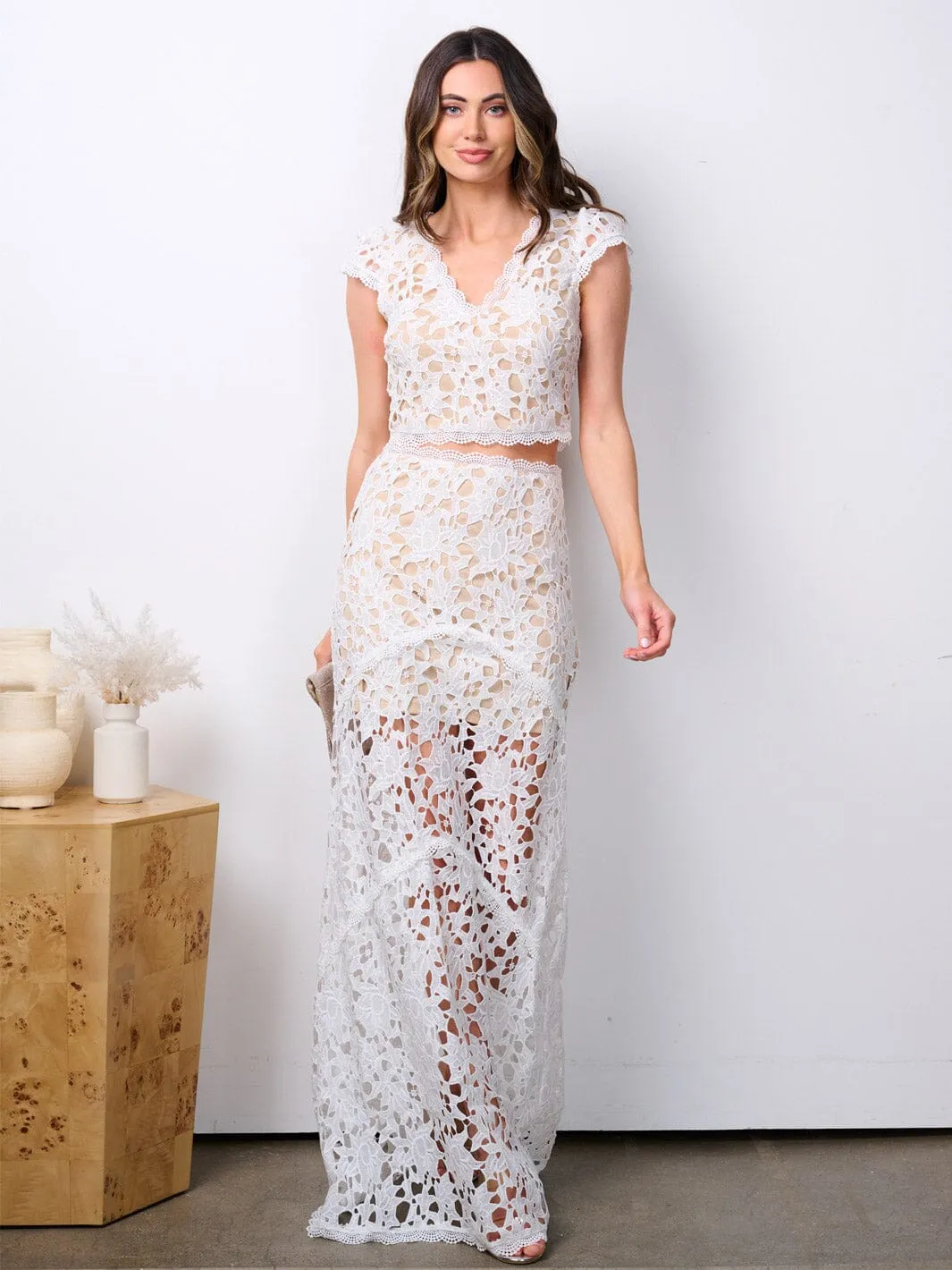 WOMEN'S SHORT SLEEVE V-NECK TOP & MAXI SKIRT CROCHET 2PC. SET