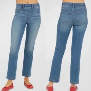 Women’s SPANXshape™ EveryWear Straight Leg Jeans Vintage Indigo Wash Sz. Med NWT