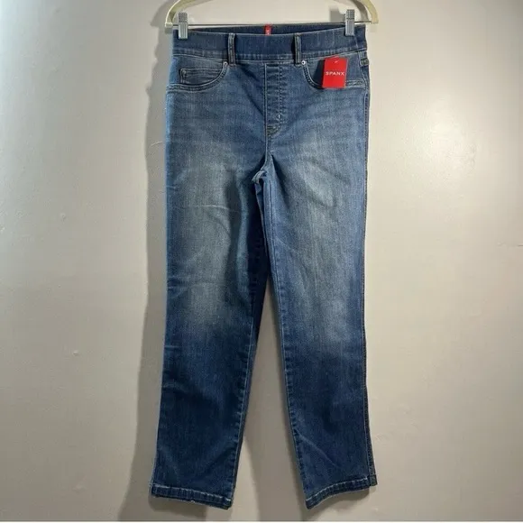 Women’s SPANXshape™ EveryWear Straight Leg Jeans Vintage Indigo Wash Sz. Med NWT