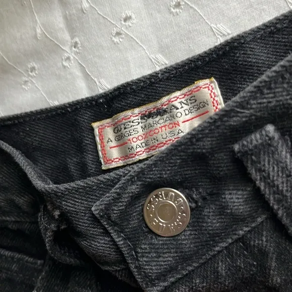 Y2K • Vintage 90s Guess Black Jeans shorts • 80s