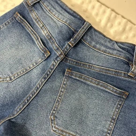 Ymi 𝅺ymi solid HighWaisted Denim Shorts with a distressed hem!