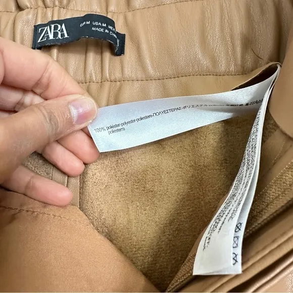 Zara Women's Faux Leather High Waisted Paperbag Shorts in Latte Brown Color sz M
