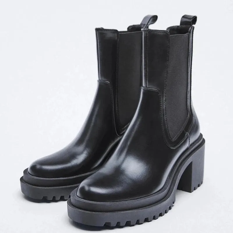 Zeinap Black Chunky Chelsea Boots