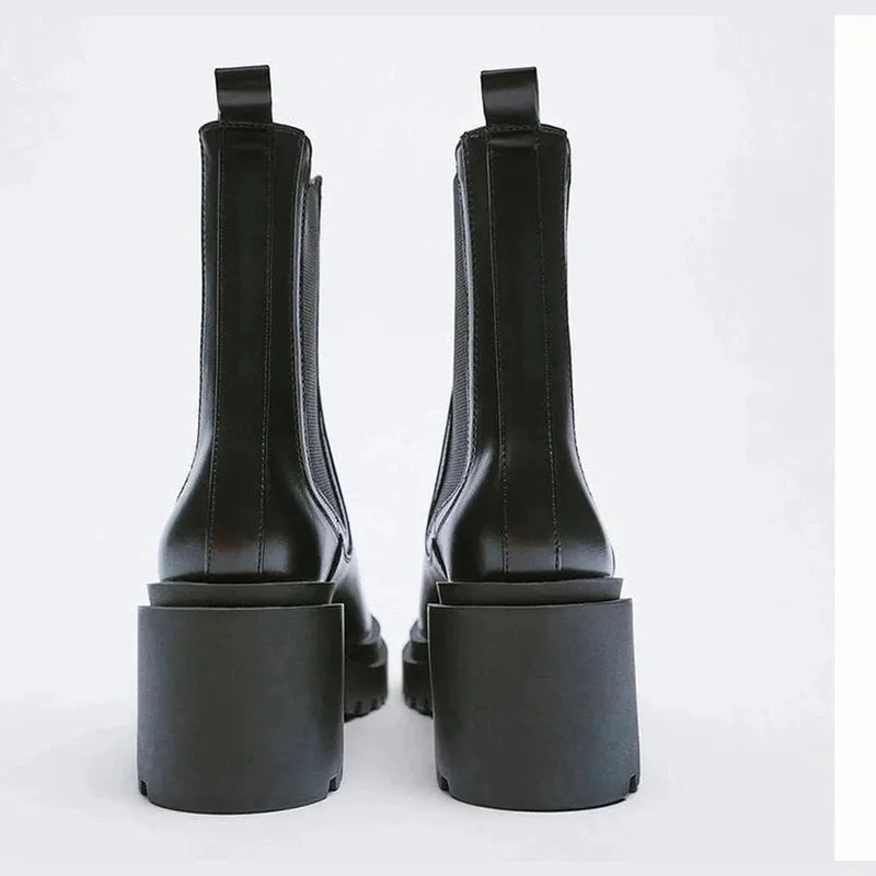 Zeinap Black Chunky Chelsea Boots