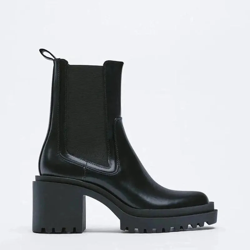 Zeinap Black Chunky Chelsea Boots